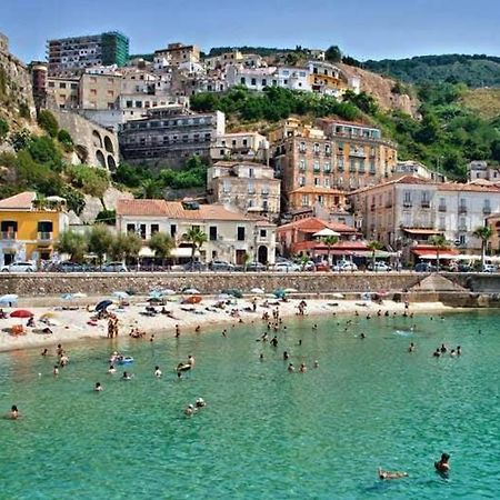 Casavacanzeivana Pizzo  Bagian luar foto